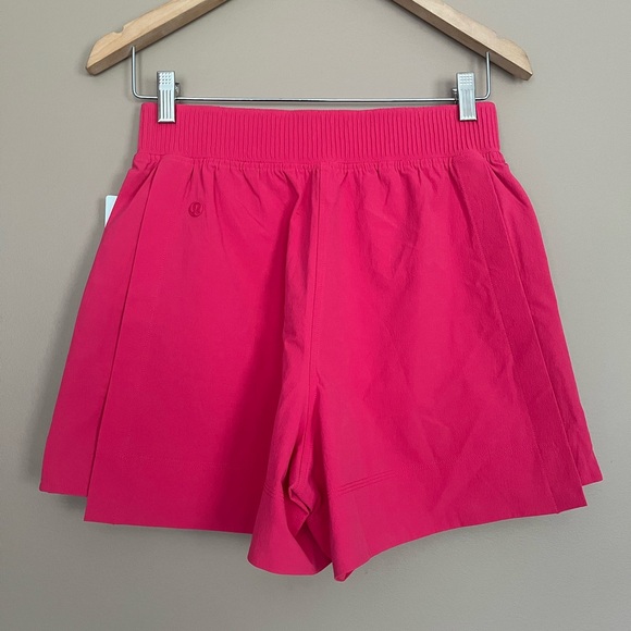 {Lululemon} Stretch Woven Relaxed-Fit High-Rise Short 4" in Cherry Mist - Small - Picture 4 of 11